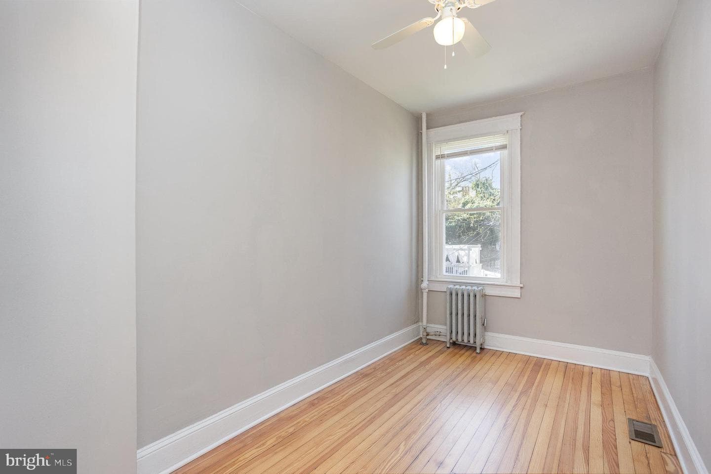 408 Gwynn Avenue photo 16