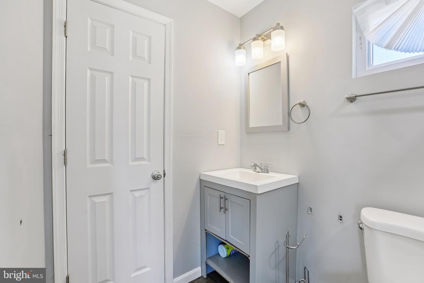 3814 Pinewood Avenue photo 24