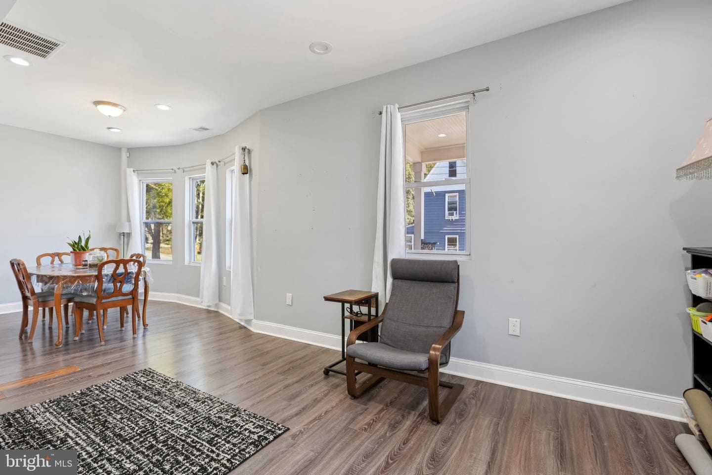 3814 Pinewood Avenue photo 8