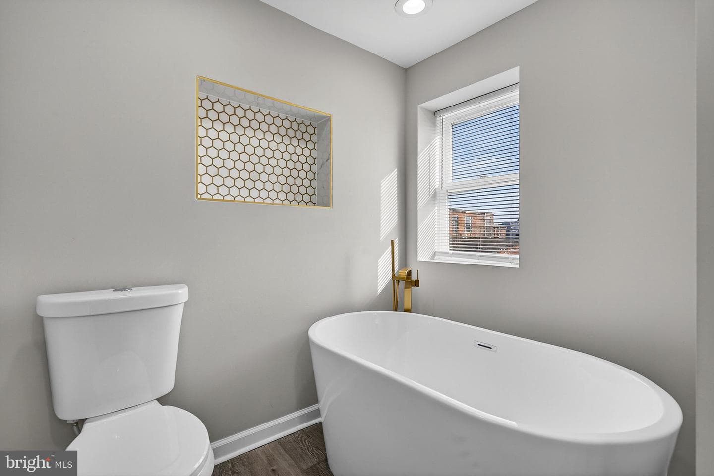 1431 E Preston Street photo 21
