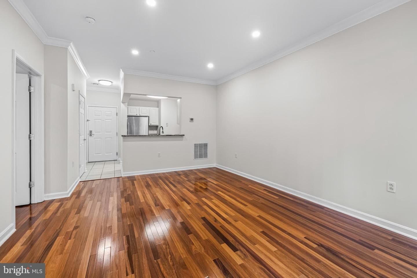 23 Pierside Drive #104 photo 11