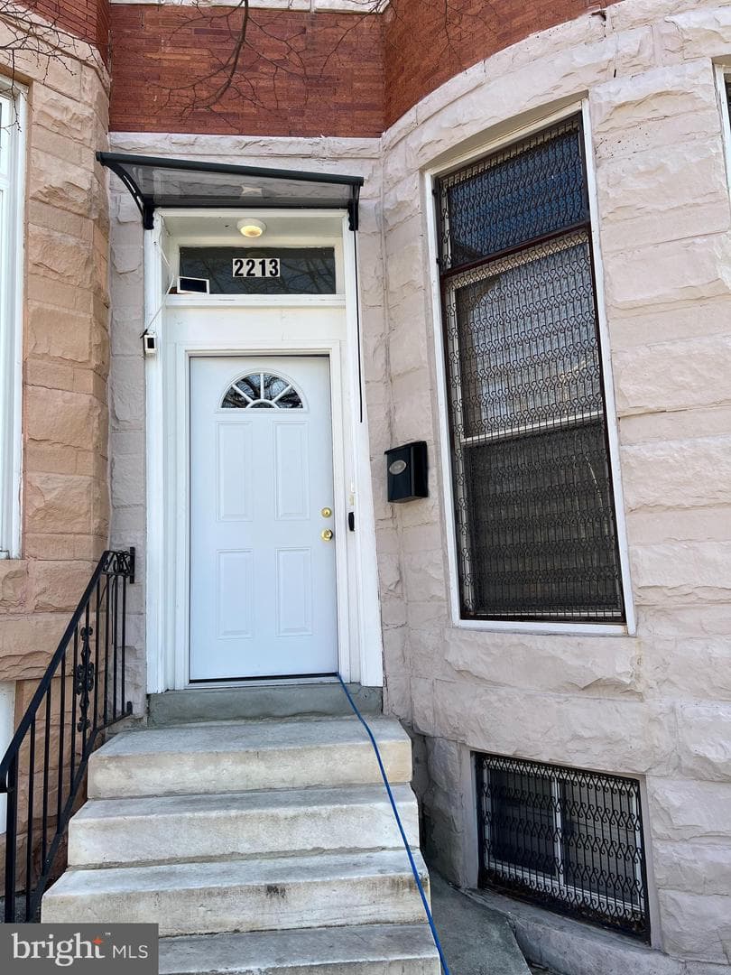 2213 Brookfield Avenue photo 18
