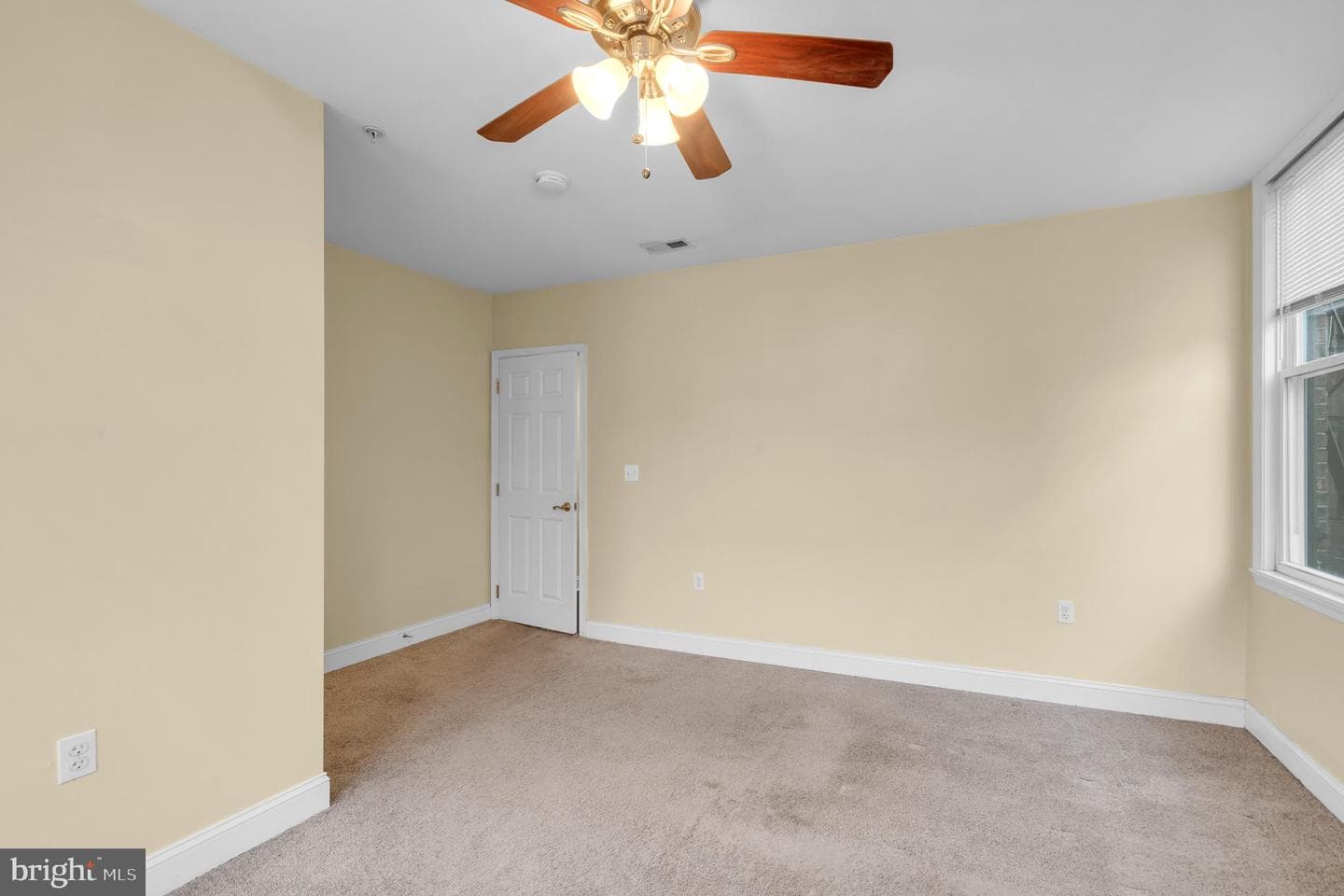 2210 N Charles Street photo 10