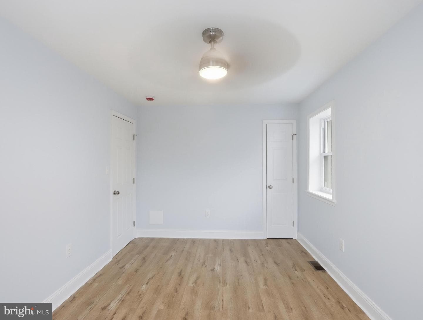 932 E 41st Street photo 31