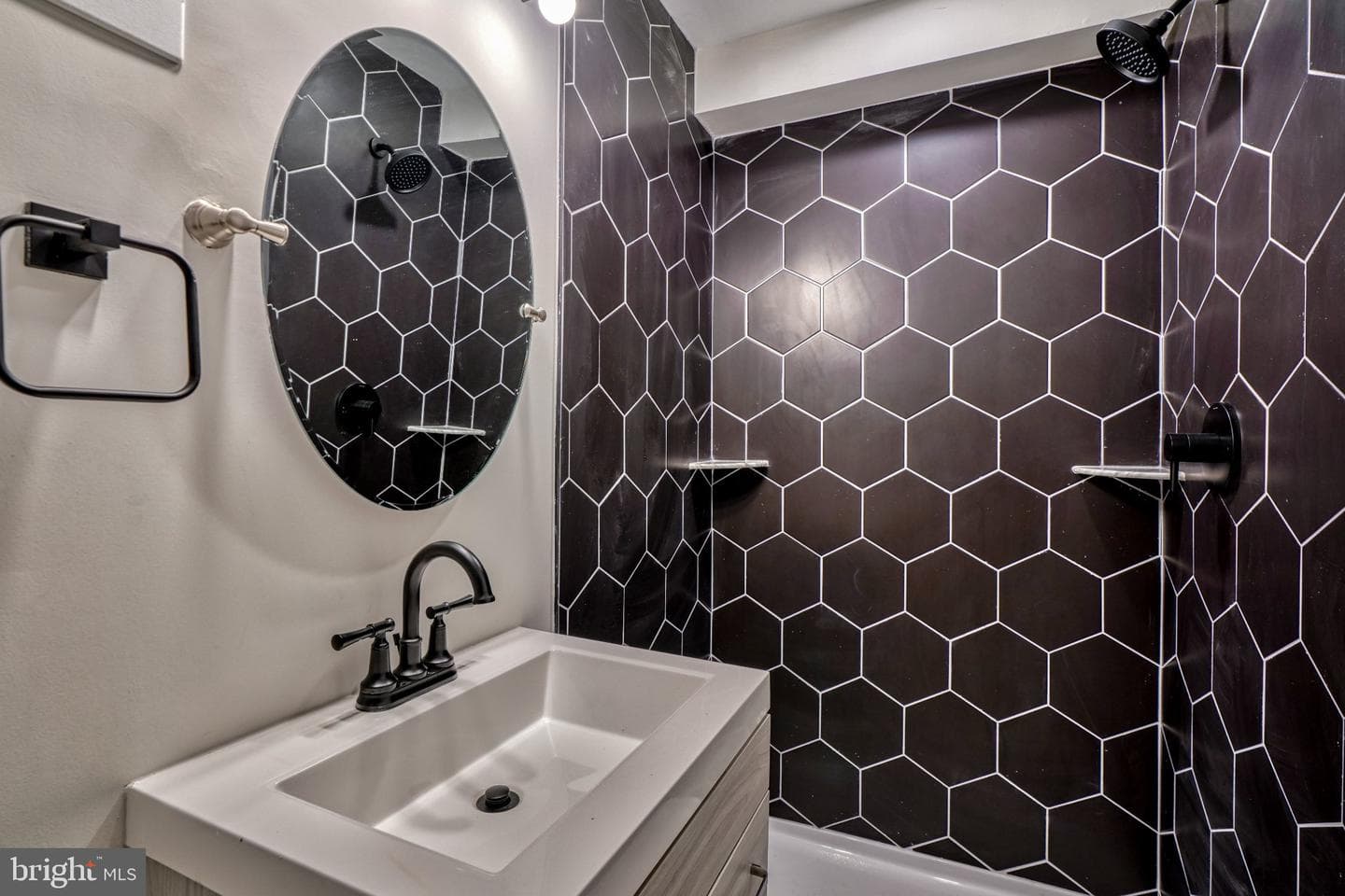 2631 Loyola Northway photo 36