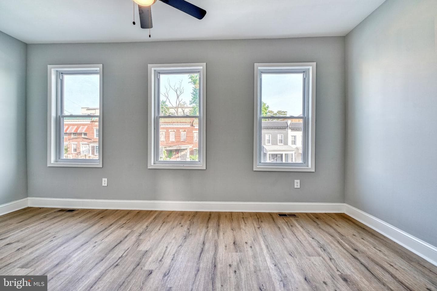 2631 Loyola Northway photo 45