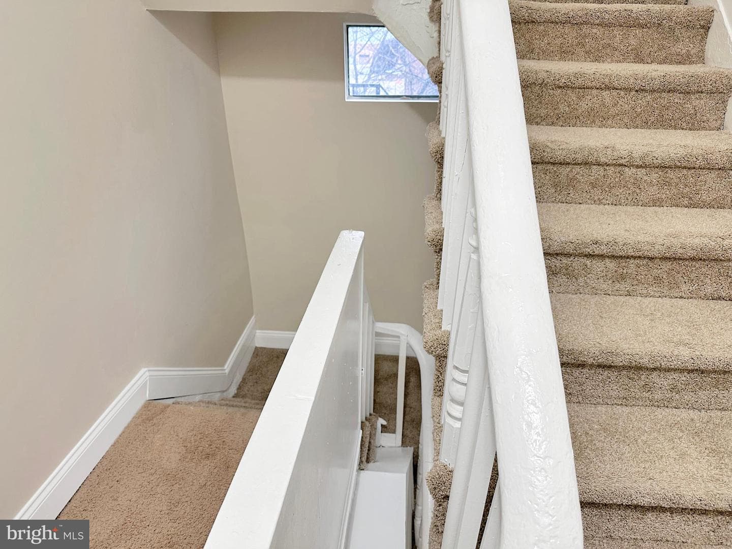 910 N Arlington Avenue photo 11