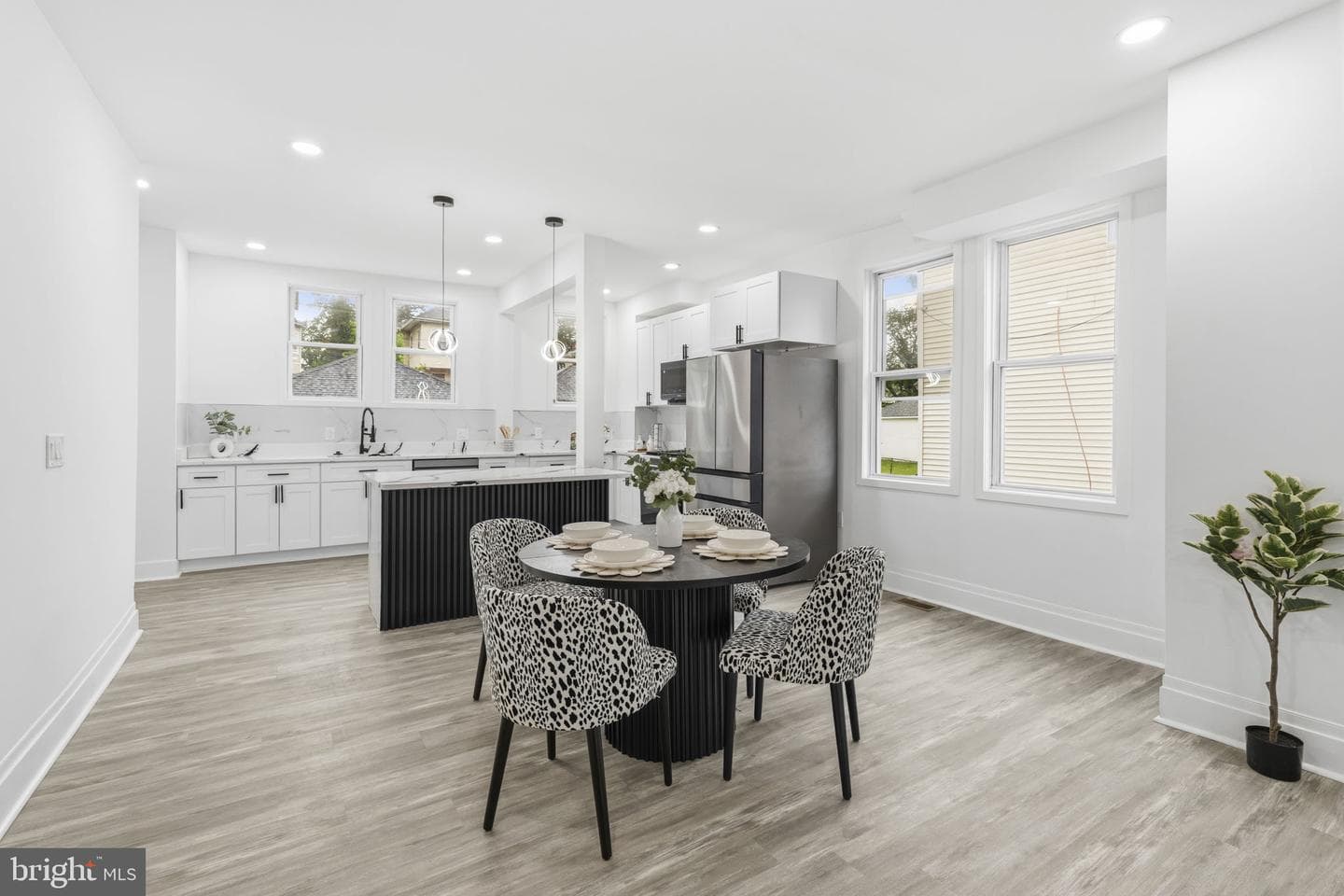 4013 Carlisle Avenue photo 9