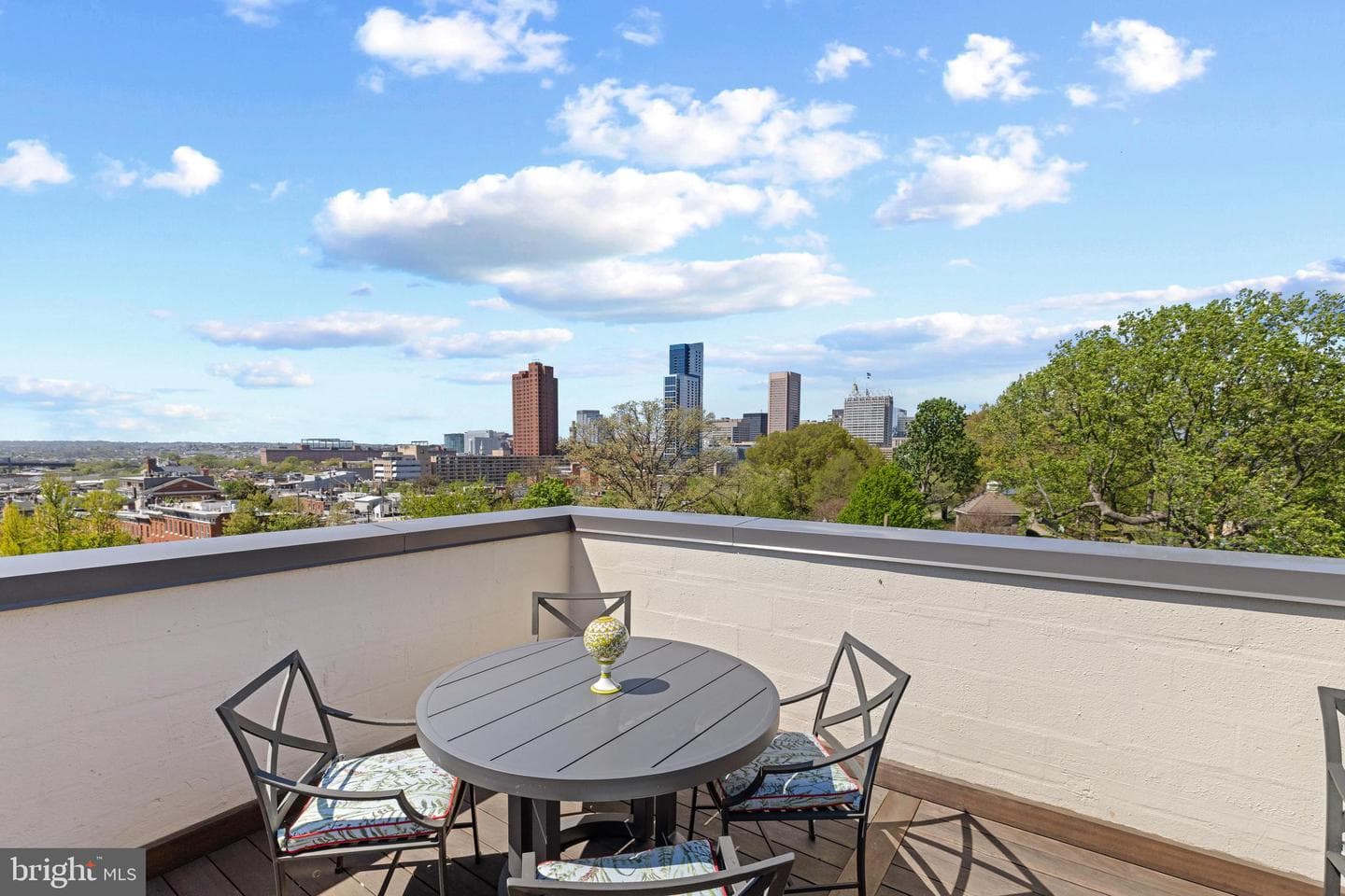327 Warren Avenue #j photo 10