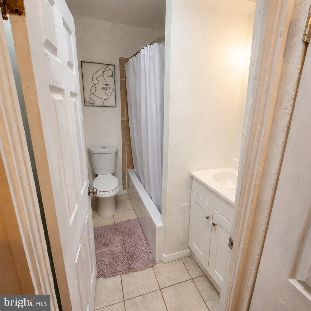 658 Dumbarton Avenue photo 15