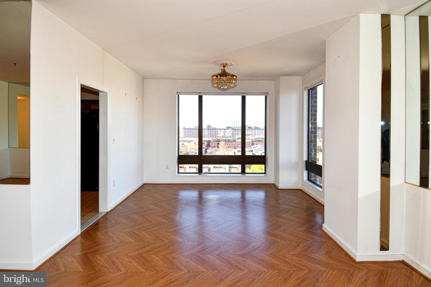 10 E Lee Street #809 photo 15