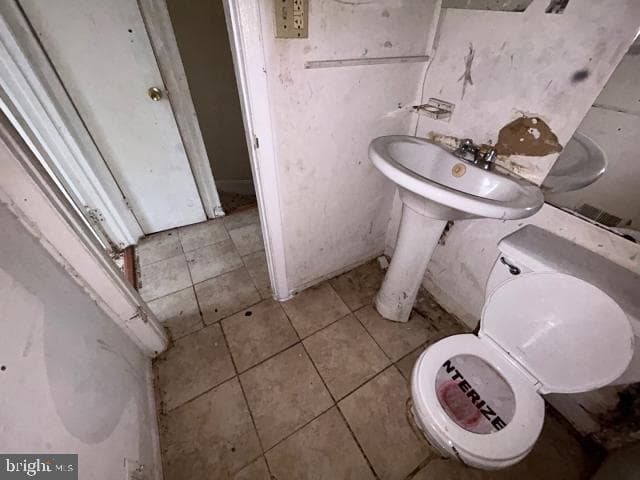 945 Ellicott Drive photo 35