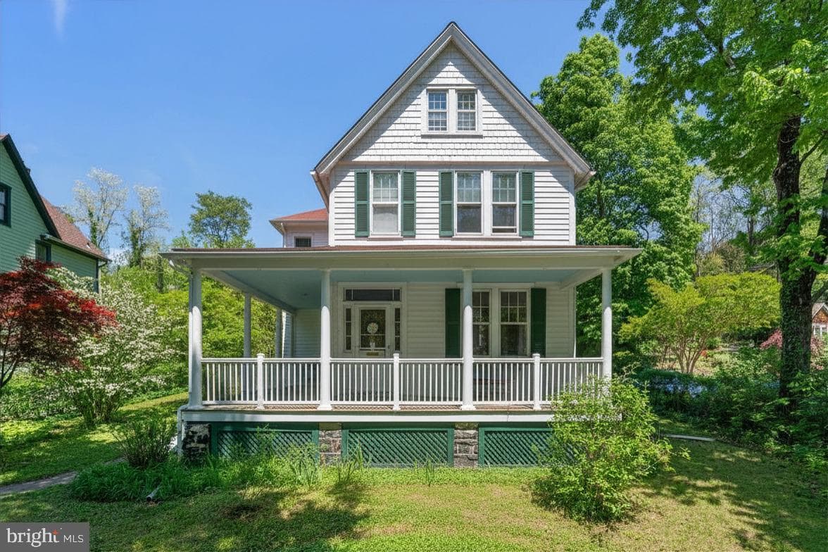 702 Deepdene Road