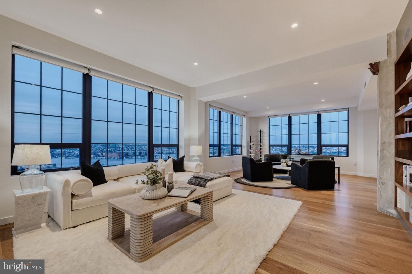 1200 Steuart Street #1811 photo 8