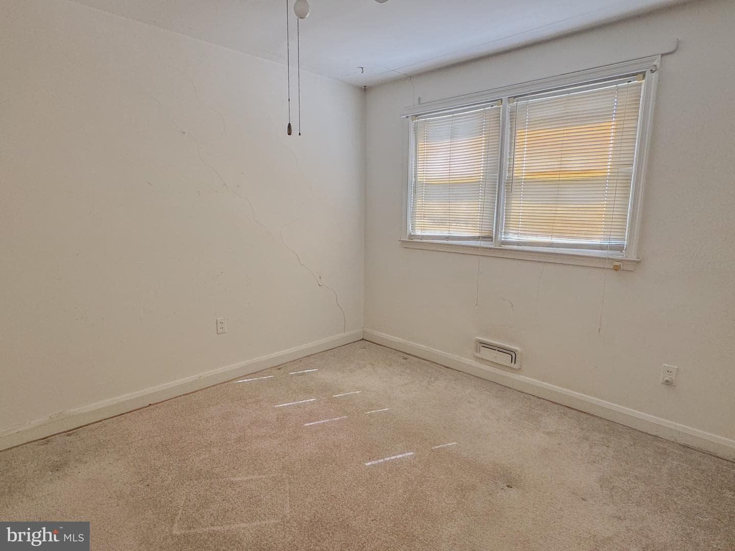 4735 Homesdale Avenue photo 7