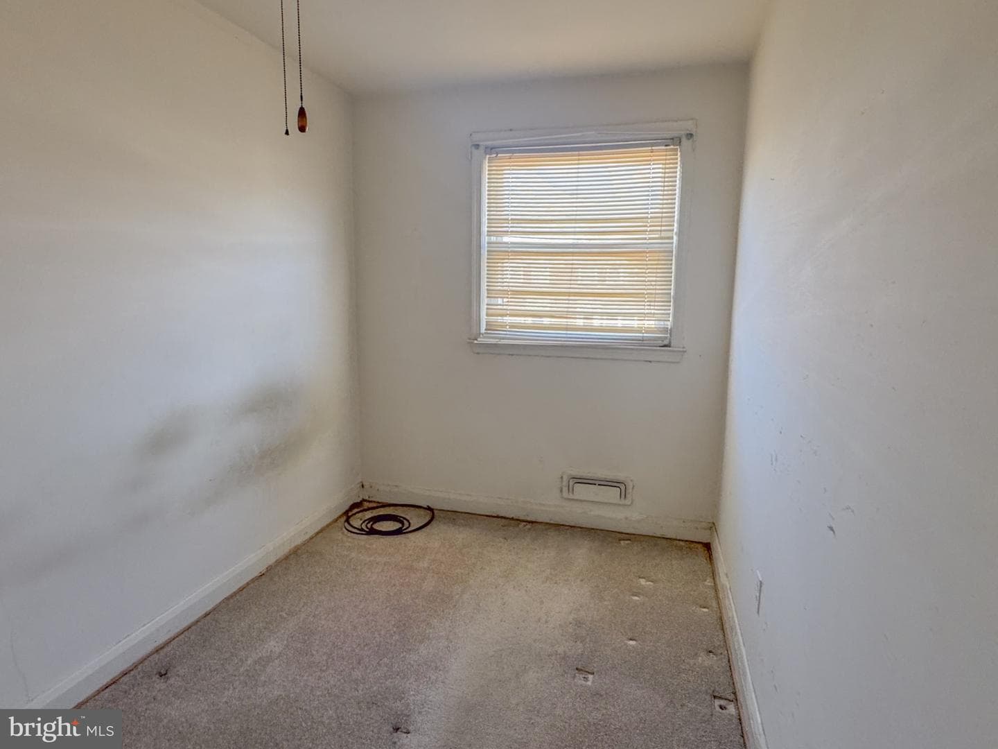 4735 Homesdale Avenue photo 9
