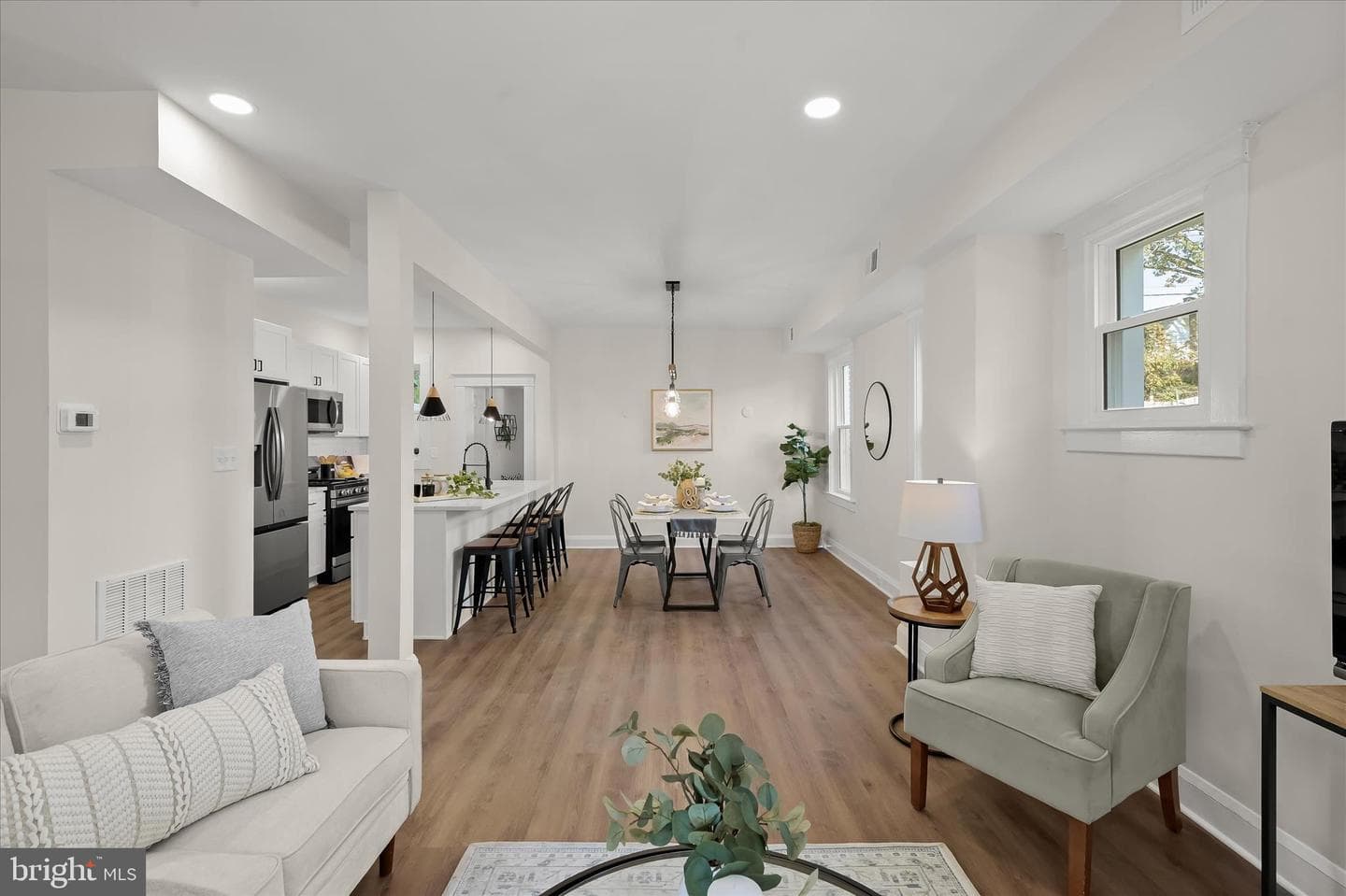 614 Stamford Road photo 11