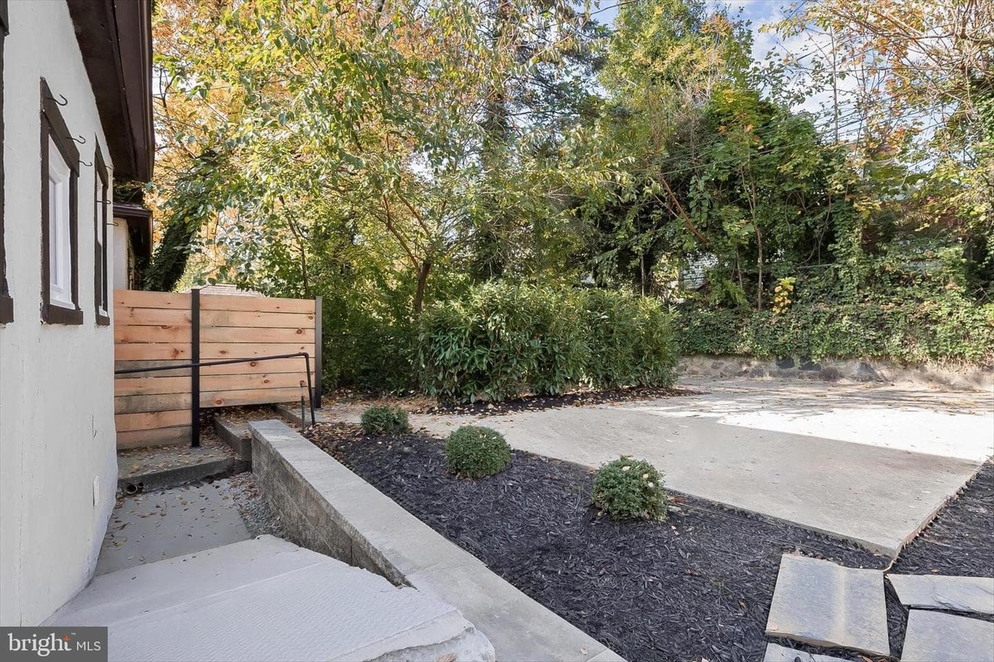 614 Stamford Road photo 36