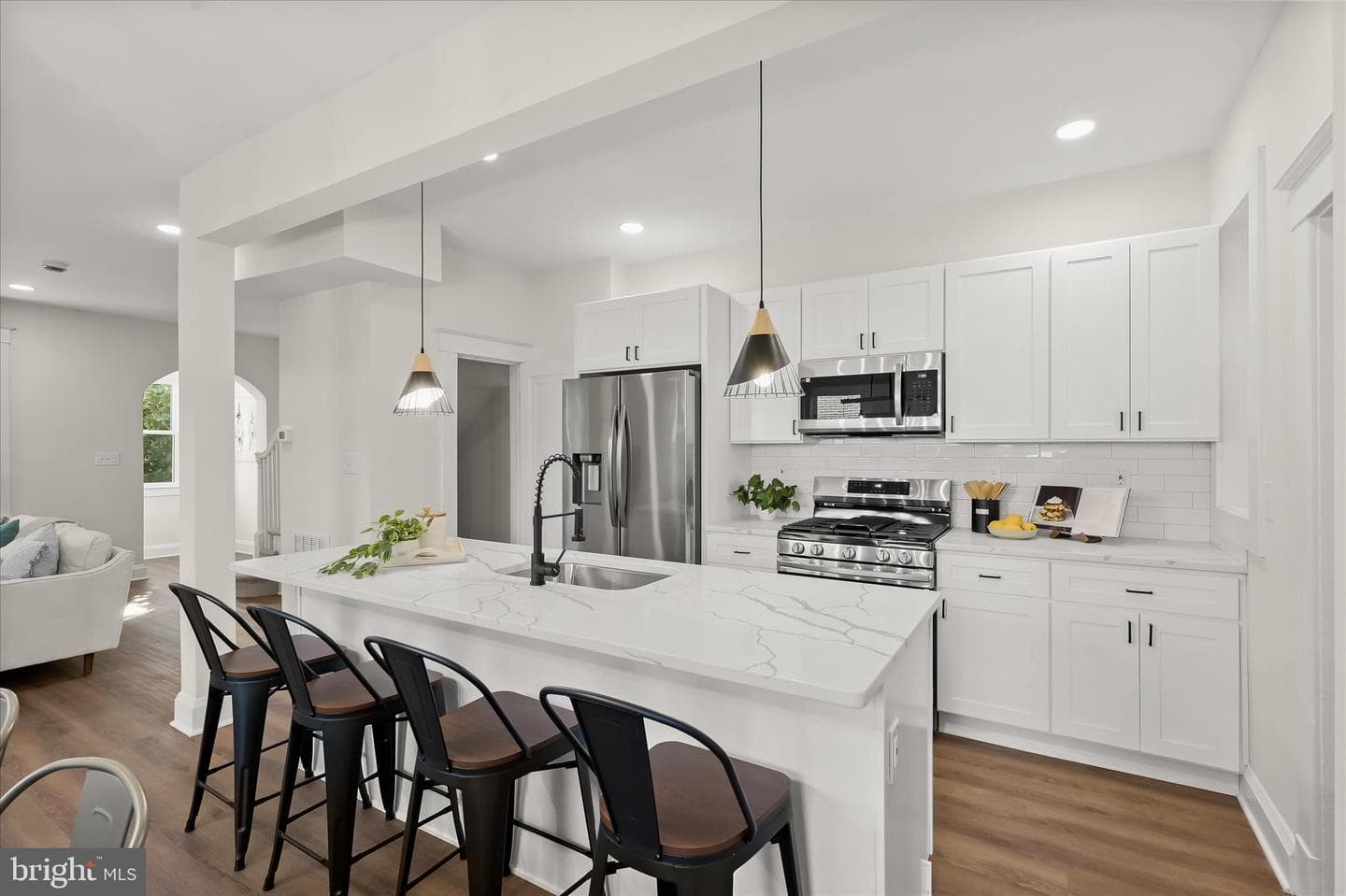 614 Stamford Road photo 4