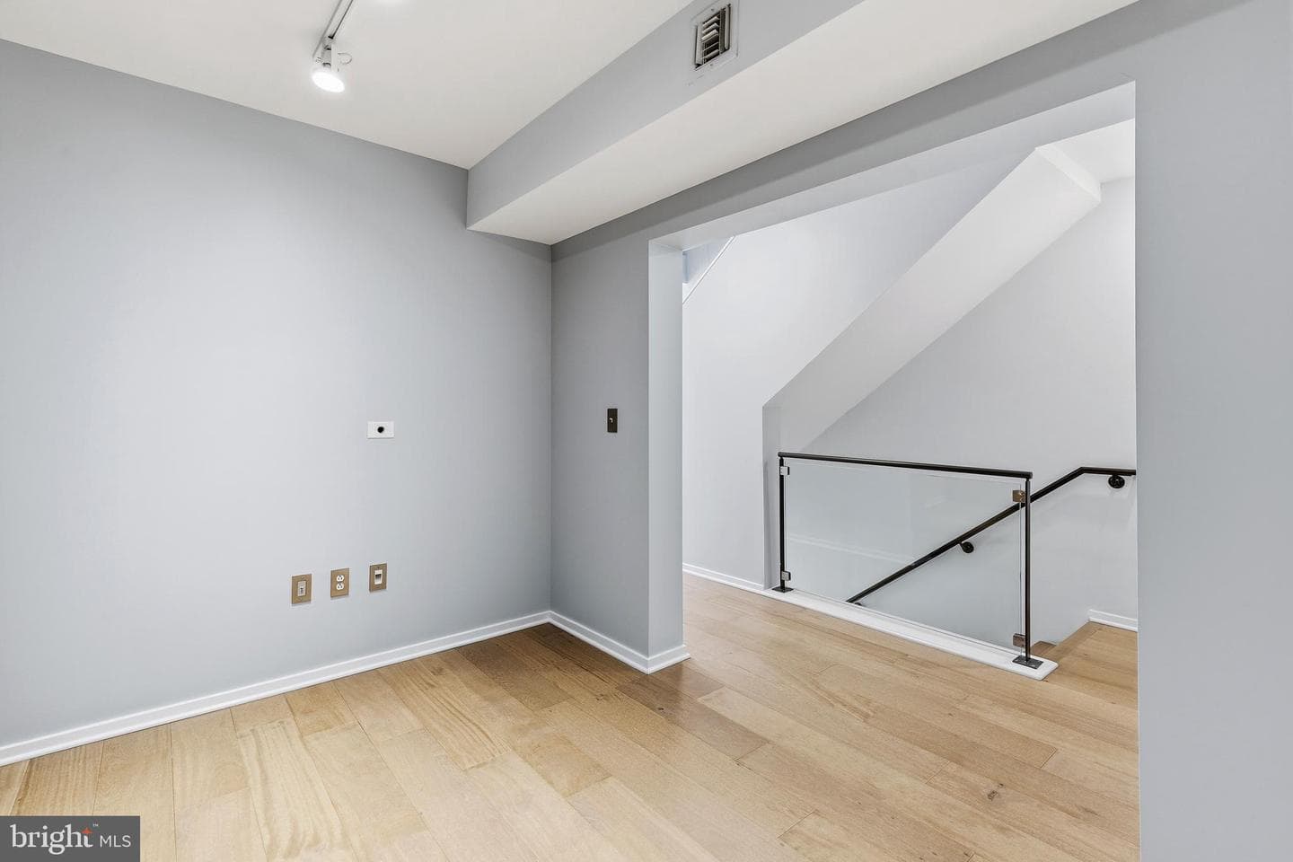 1200 Steuart Street #1035 photo 28