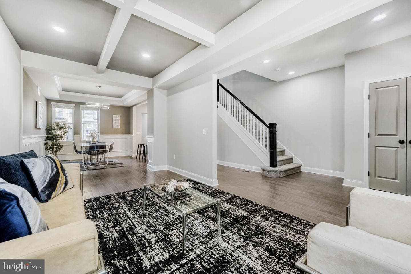 406 Lyndhurst Street photo 3