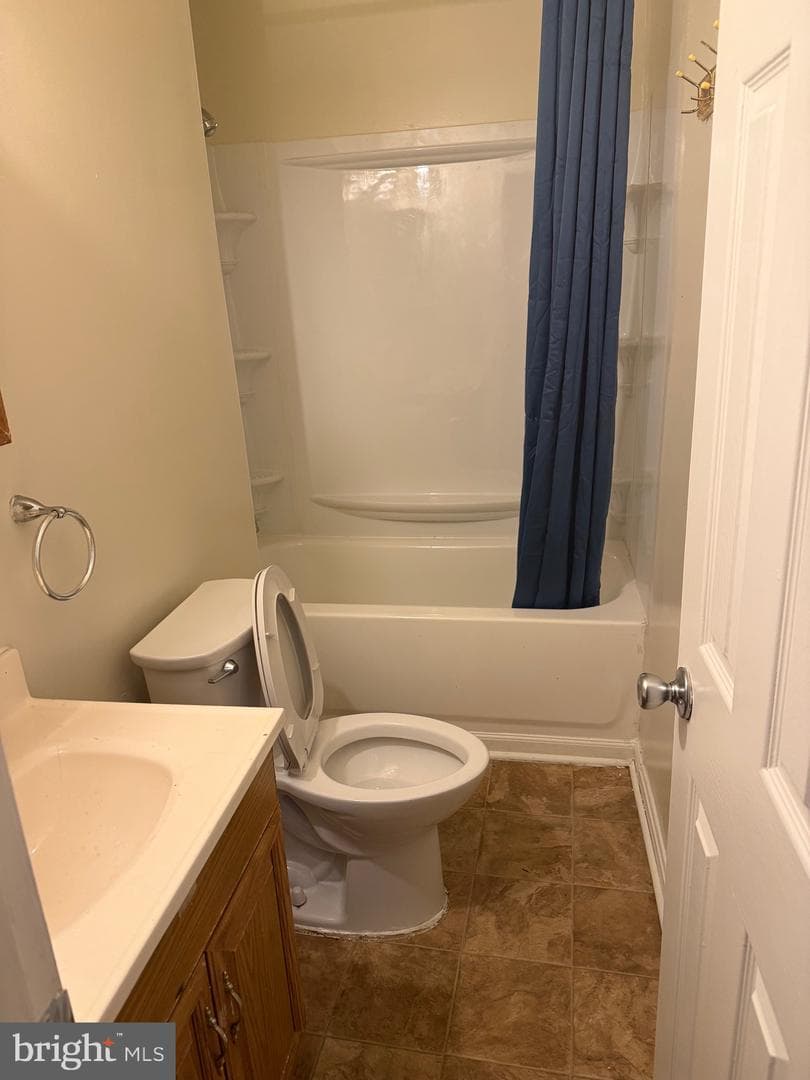 2310 James Street photo 8