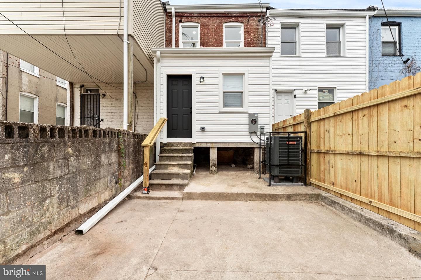 1623 Rutland Avenue photo 33