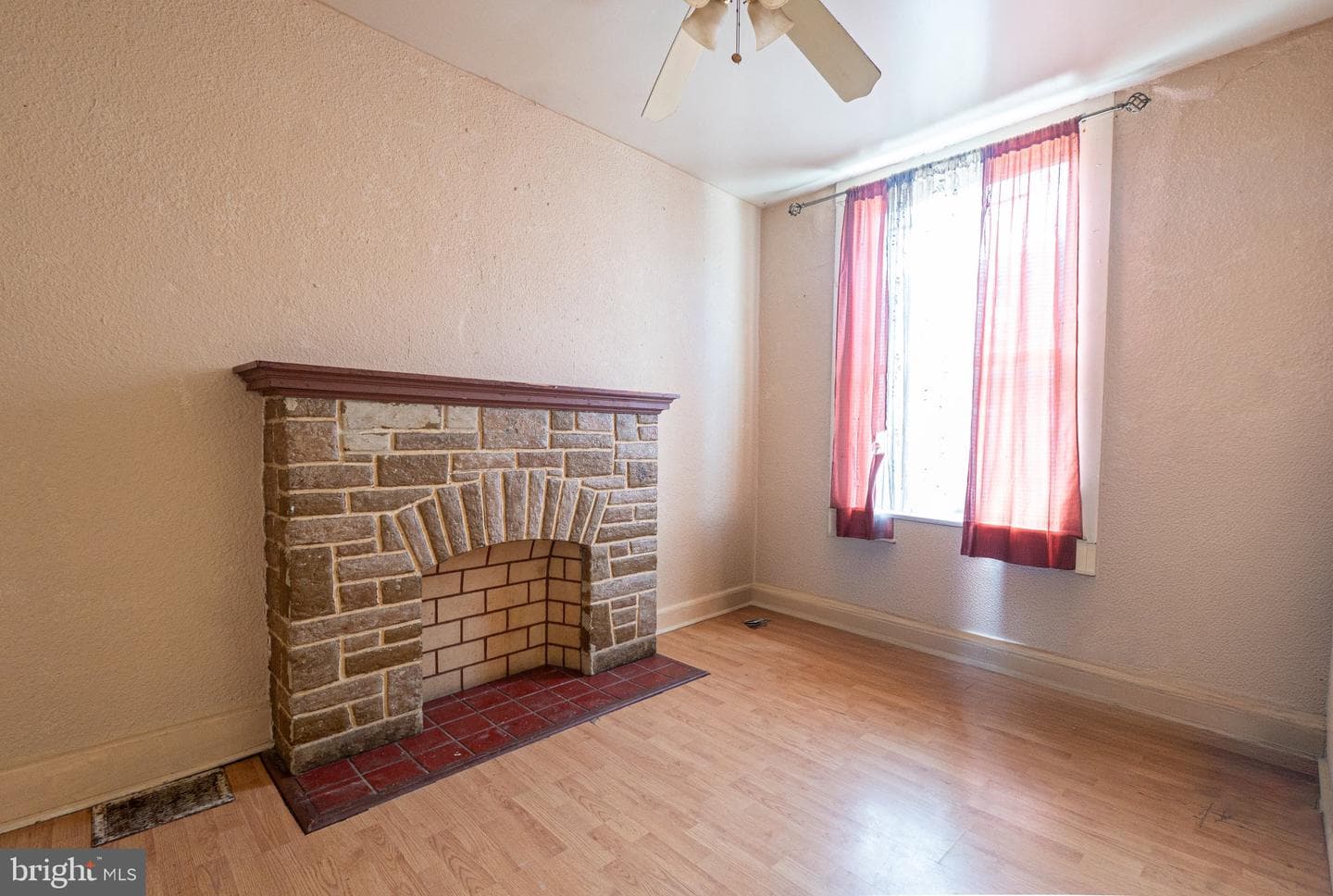 423 Furrow photo 5