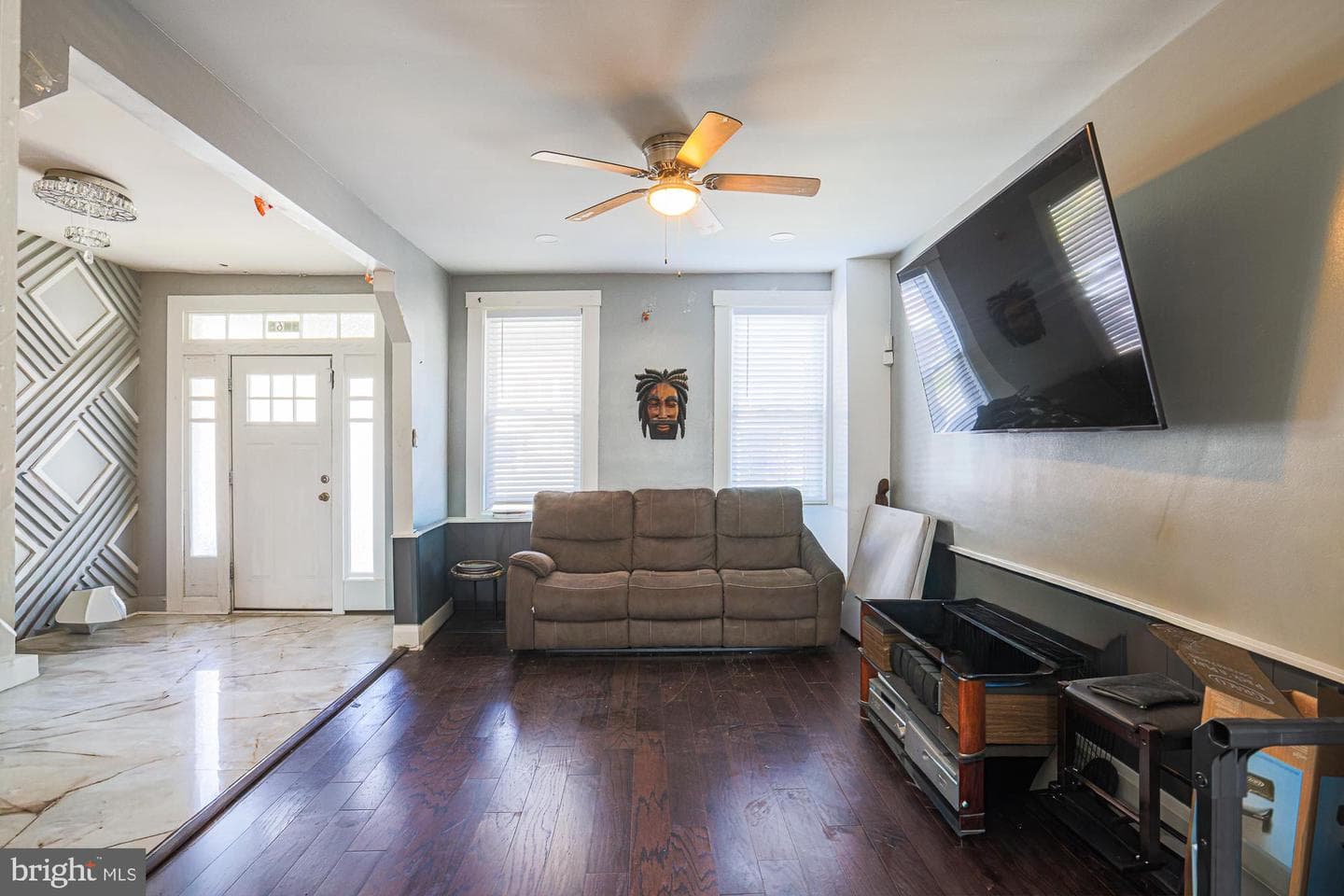 3065 Mayfield Avenue photo 10