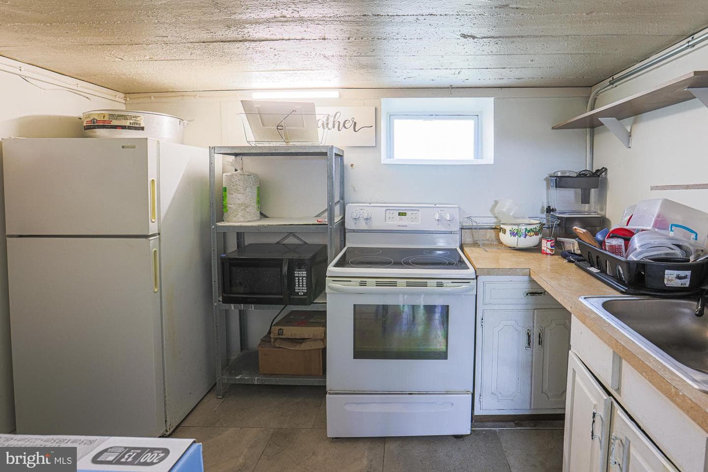 3065 Mayfield Avenue photo 19