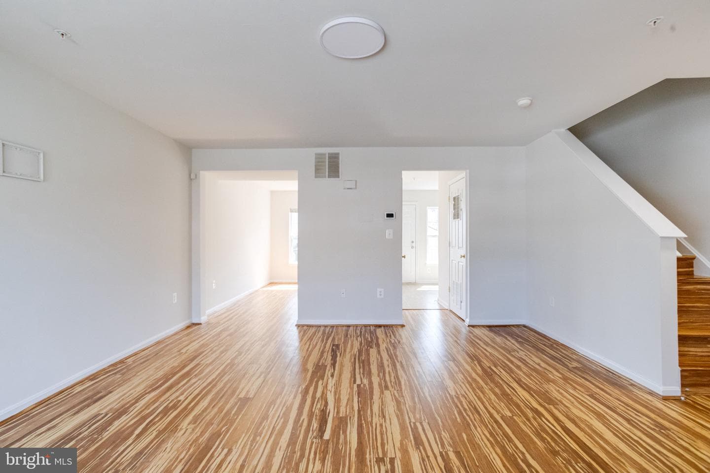 607 Gold Street photo 5
