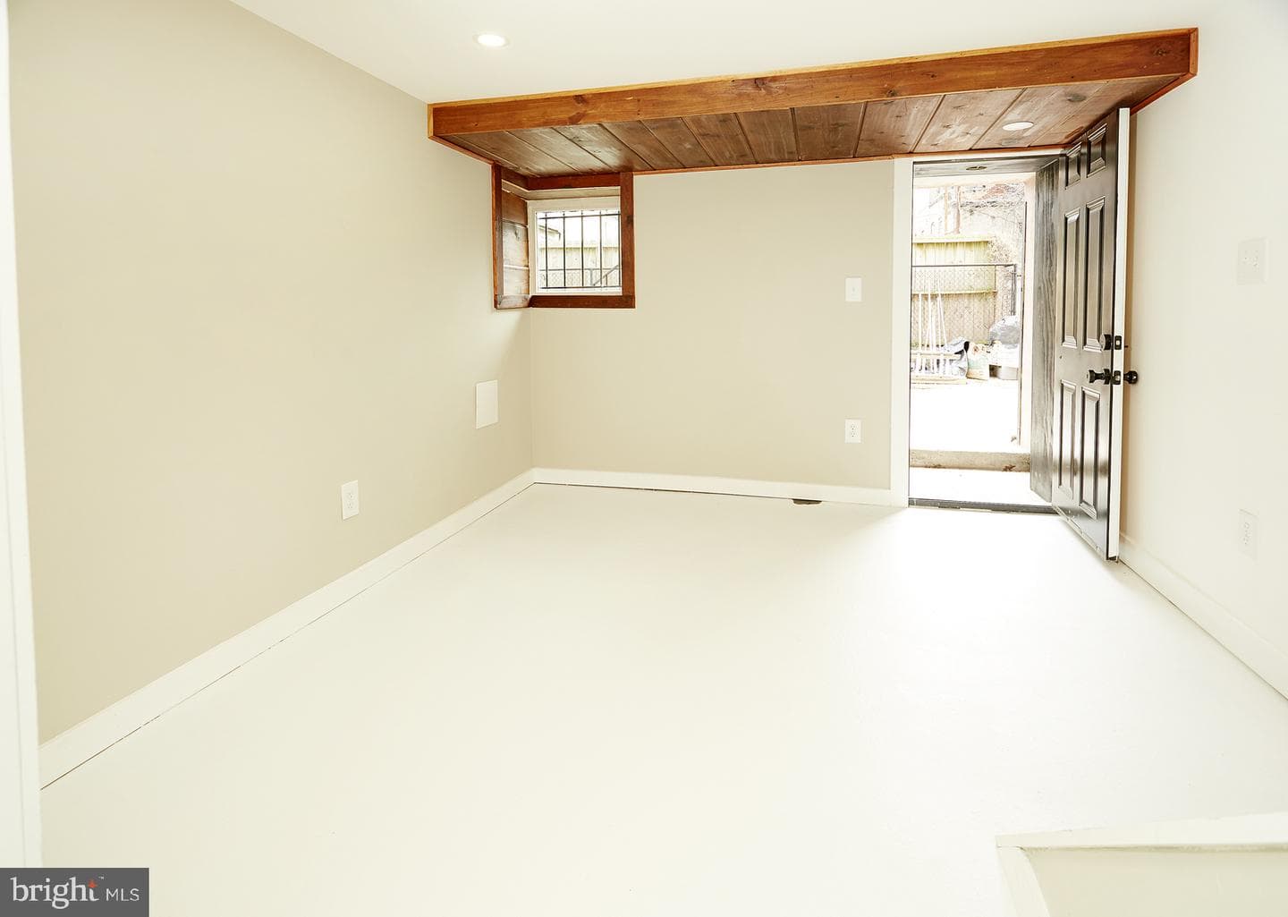 1404 Lemmon Street photo 36