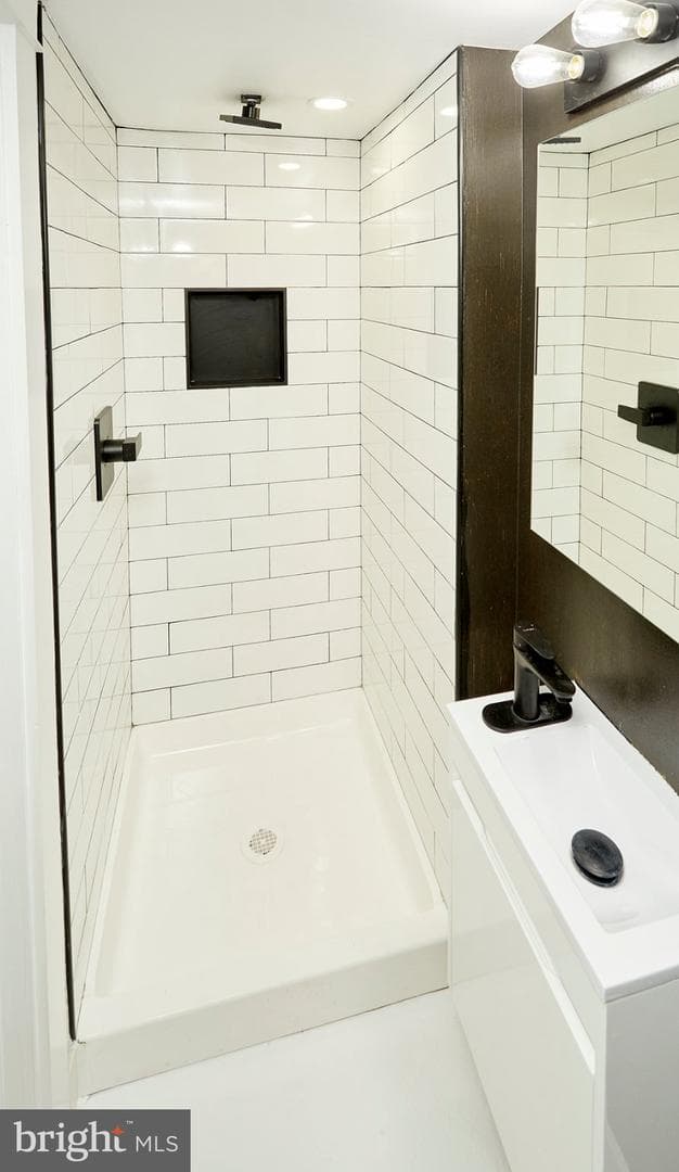 1404 Lemmon Street photo 39