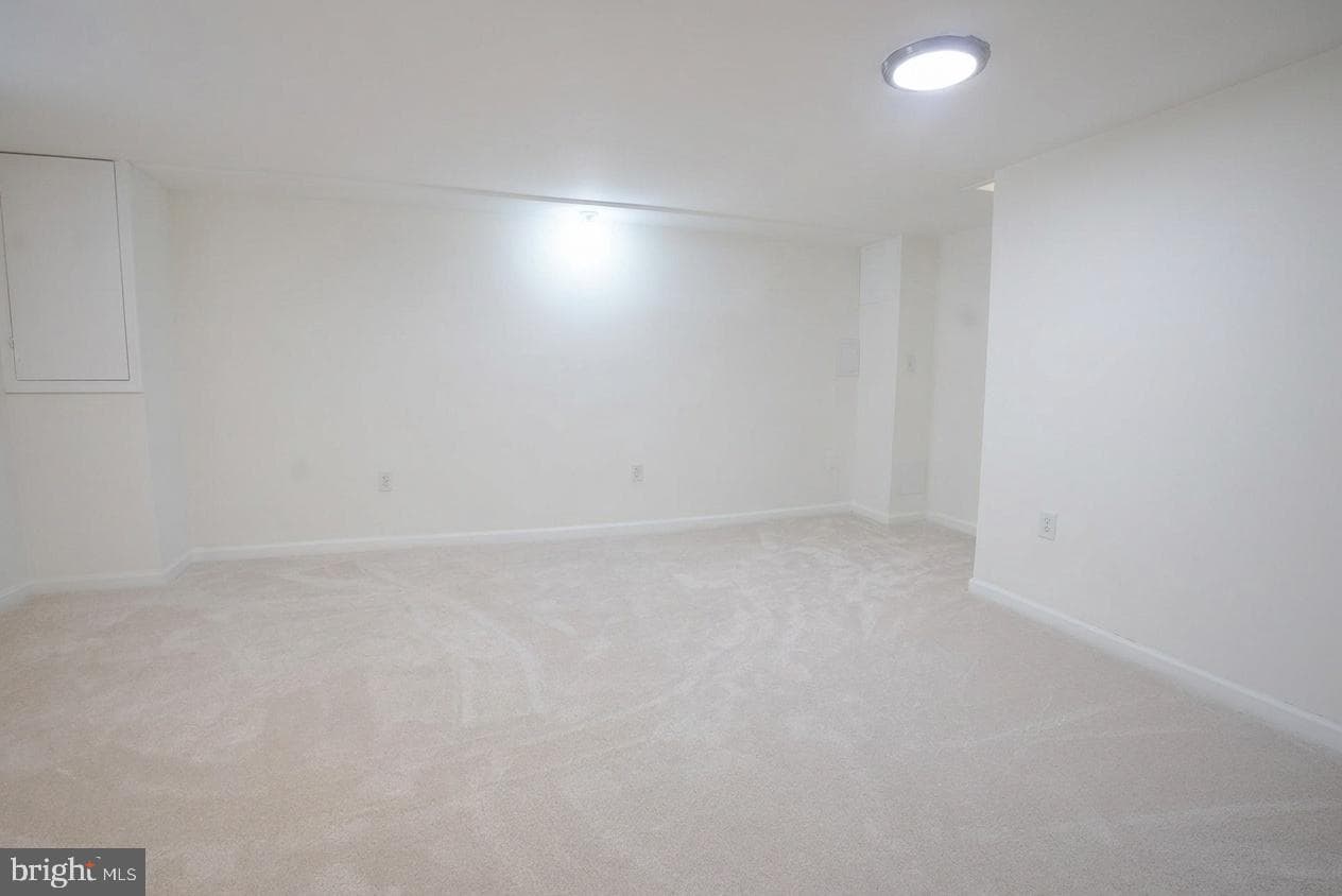 3031 Hanlon Avenue photo 72