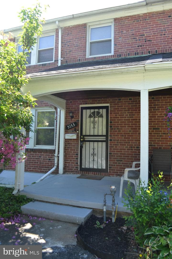 5153 Frederick Avenue photo 3