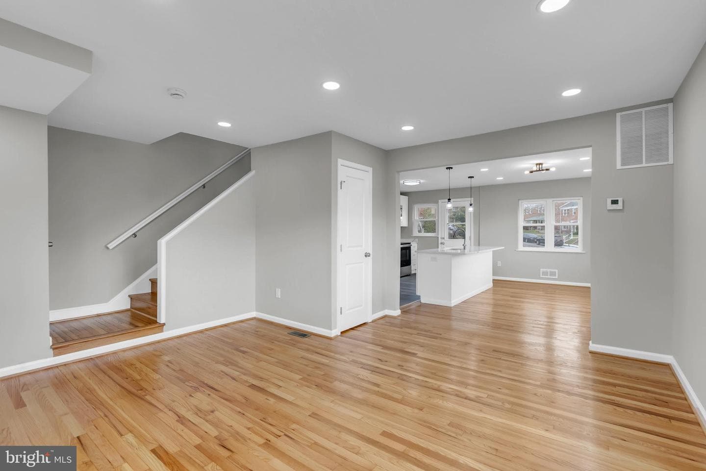 854 Bradhurst Road photo 10