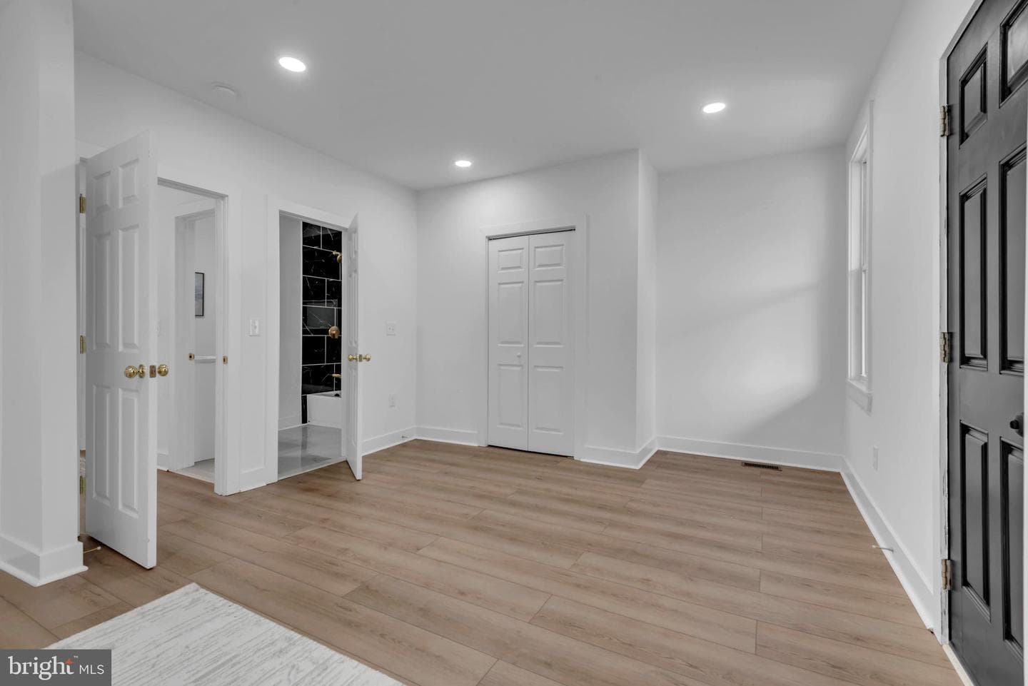 3804 Woodhaven Avenue photo 21