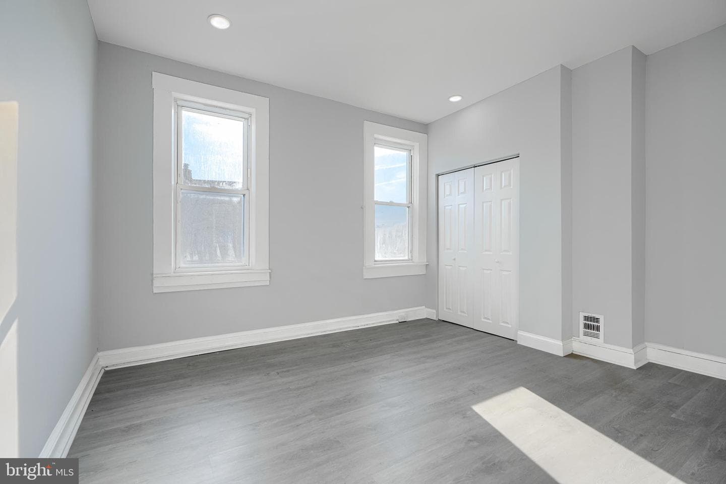 304 S Franklintown Road photo 27