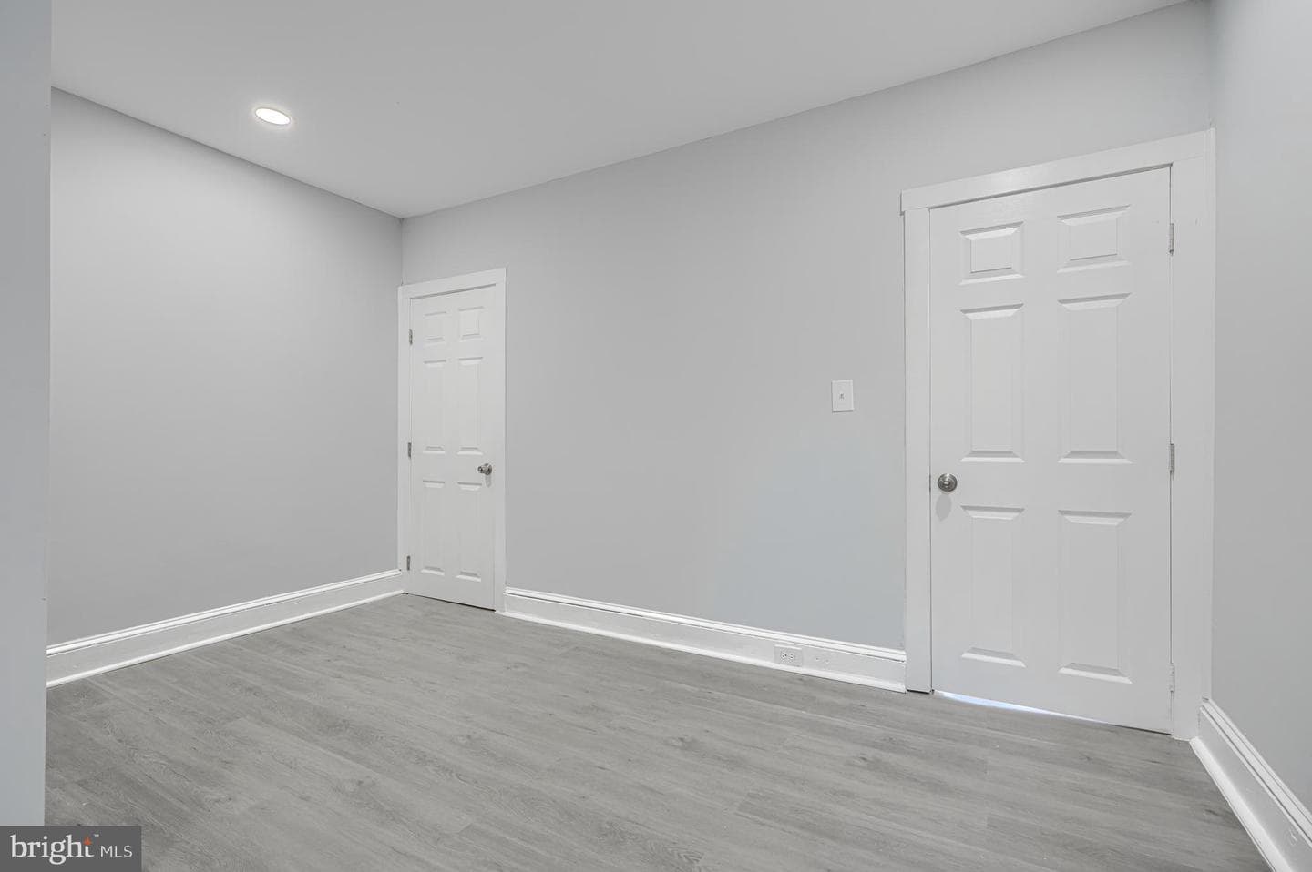 304 S Franklintown Road photo 32