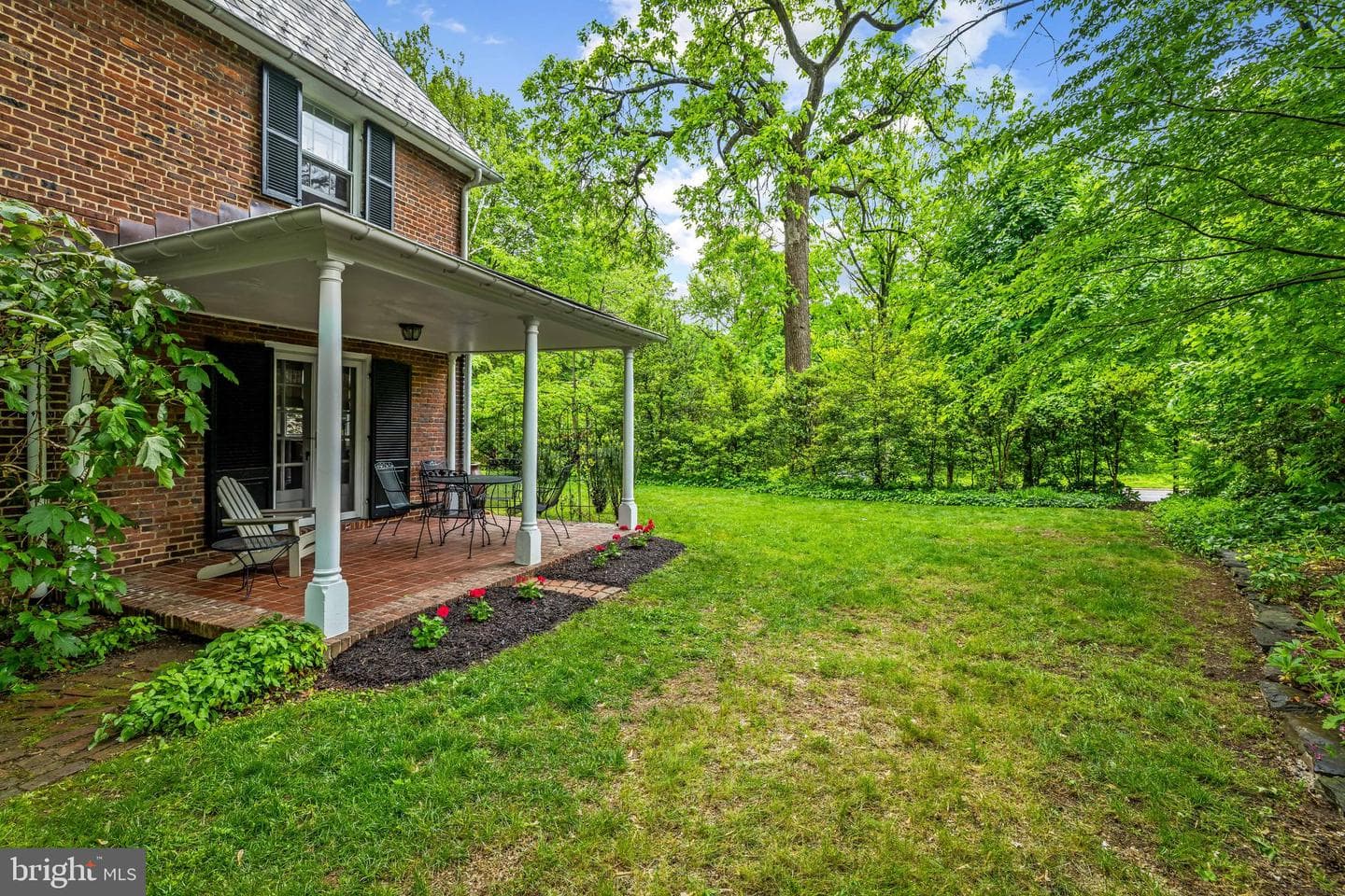 614 W University Parkway photo 8