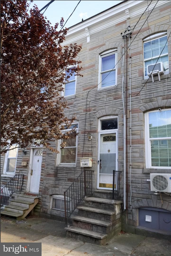 1641 Ceddox Street photo 2