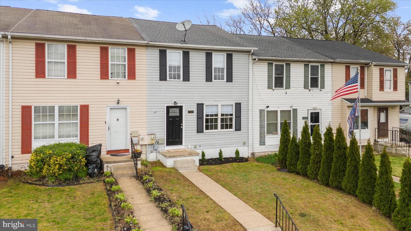 1326 Cypress Street photo 2