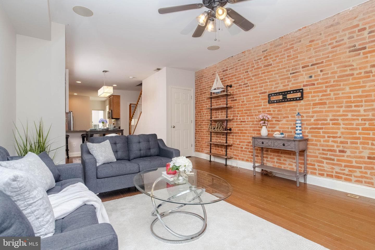 1621 S Charles Street photo 10