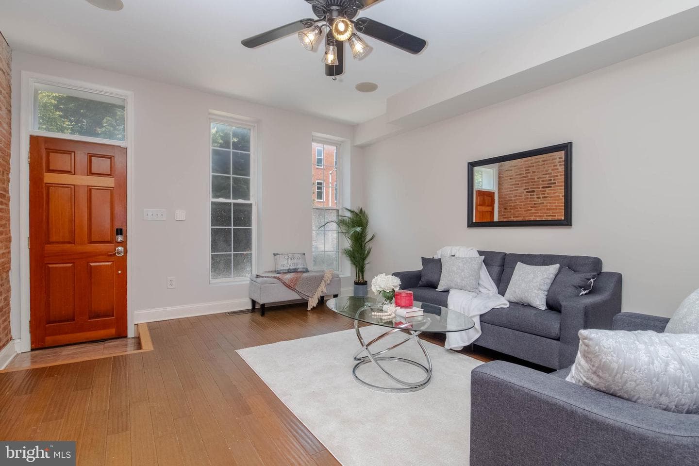 1621 S Charles Street photo 6