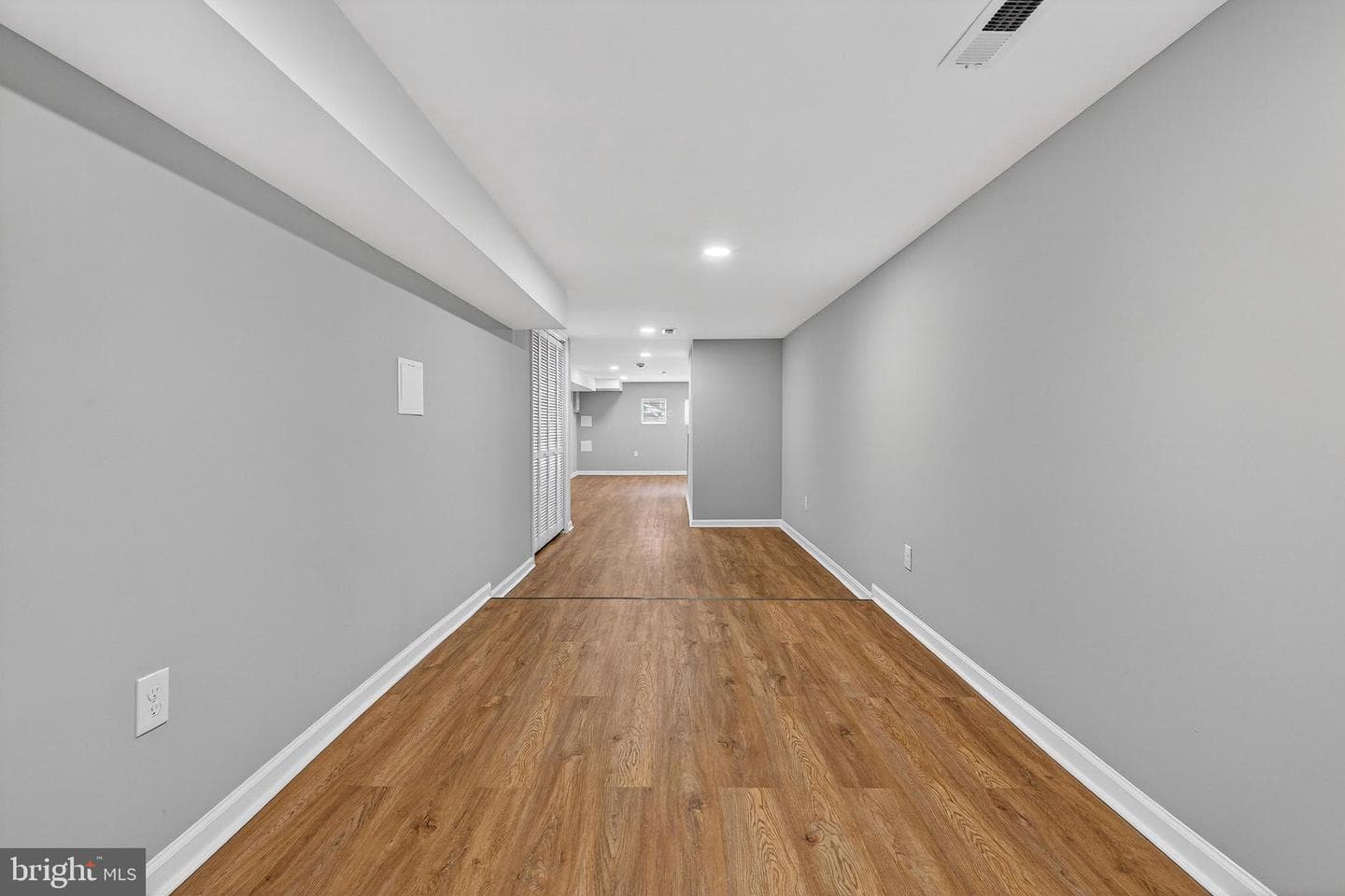 1134 N Fulton Avenue photo 10