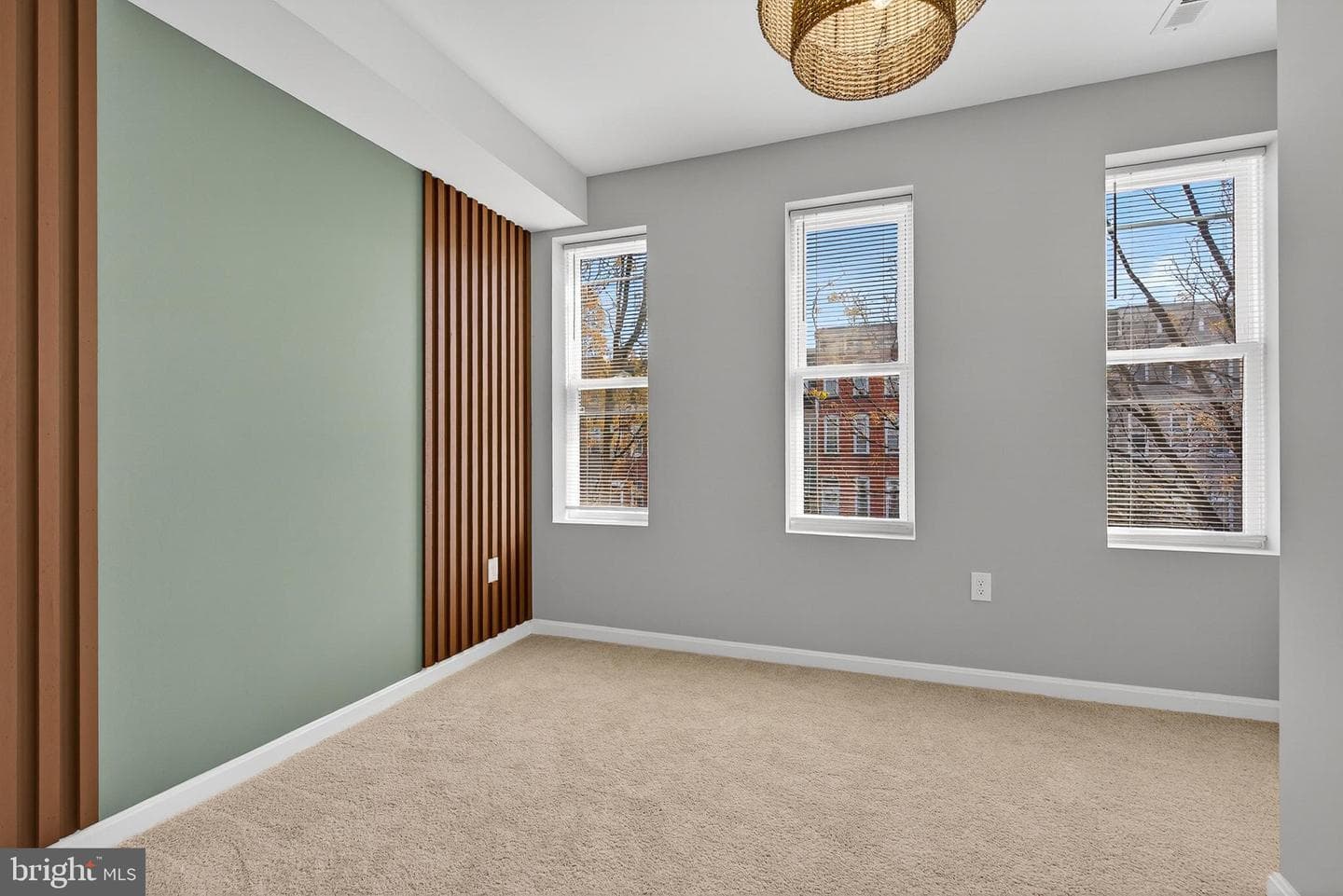 1134 N Fulton Avenue photo 16