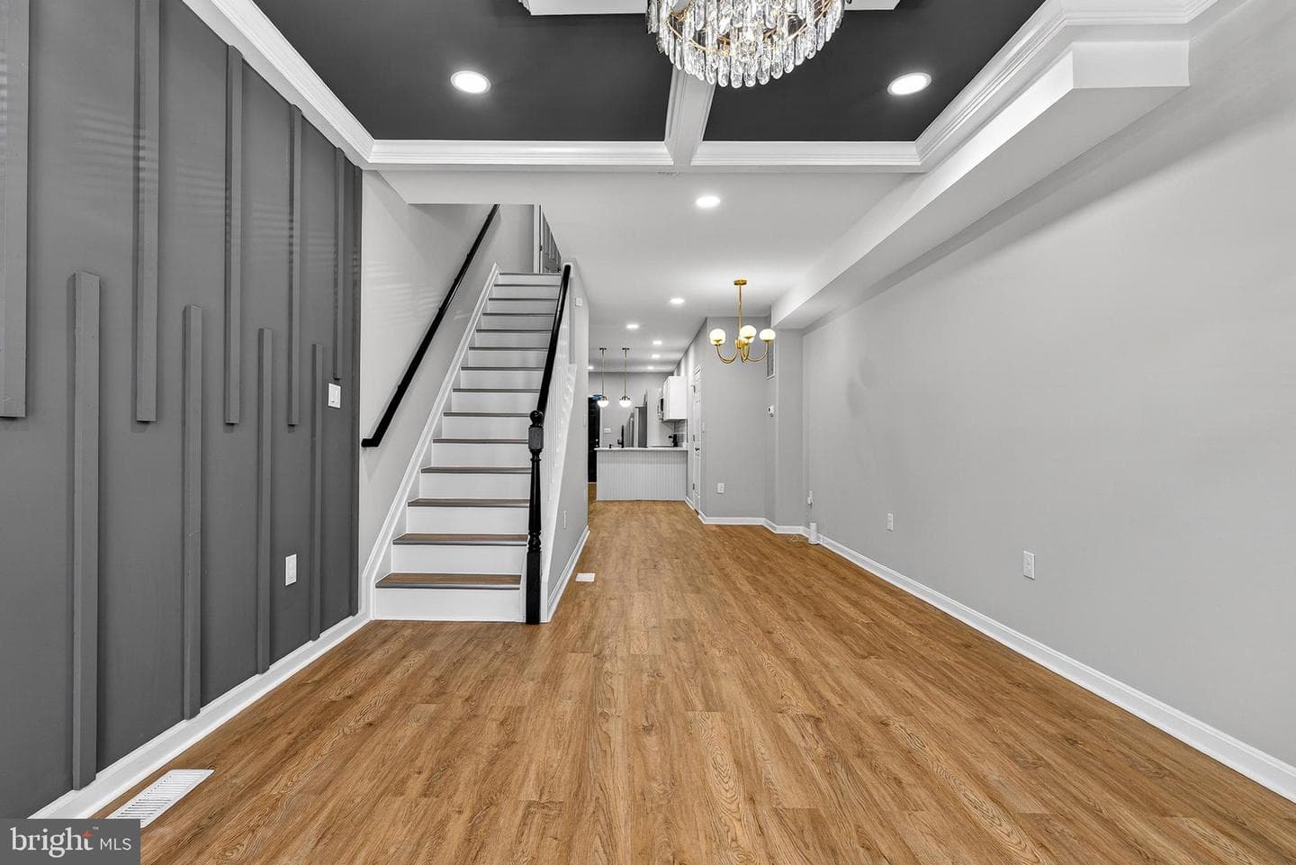 1134 N Fulton Avenue photo 3