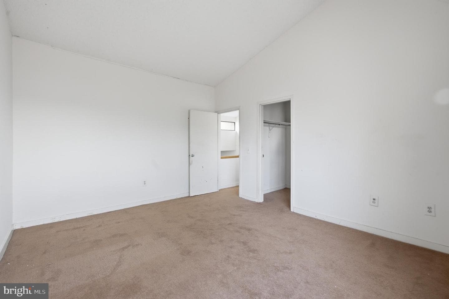 2372 Nutmeg Terrace photo 16