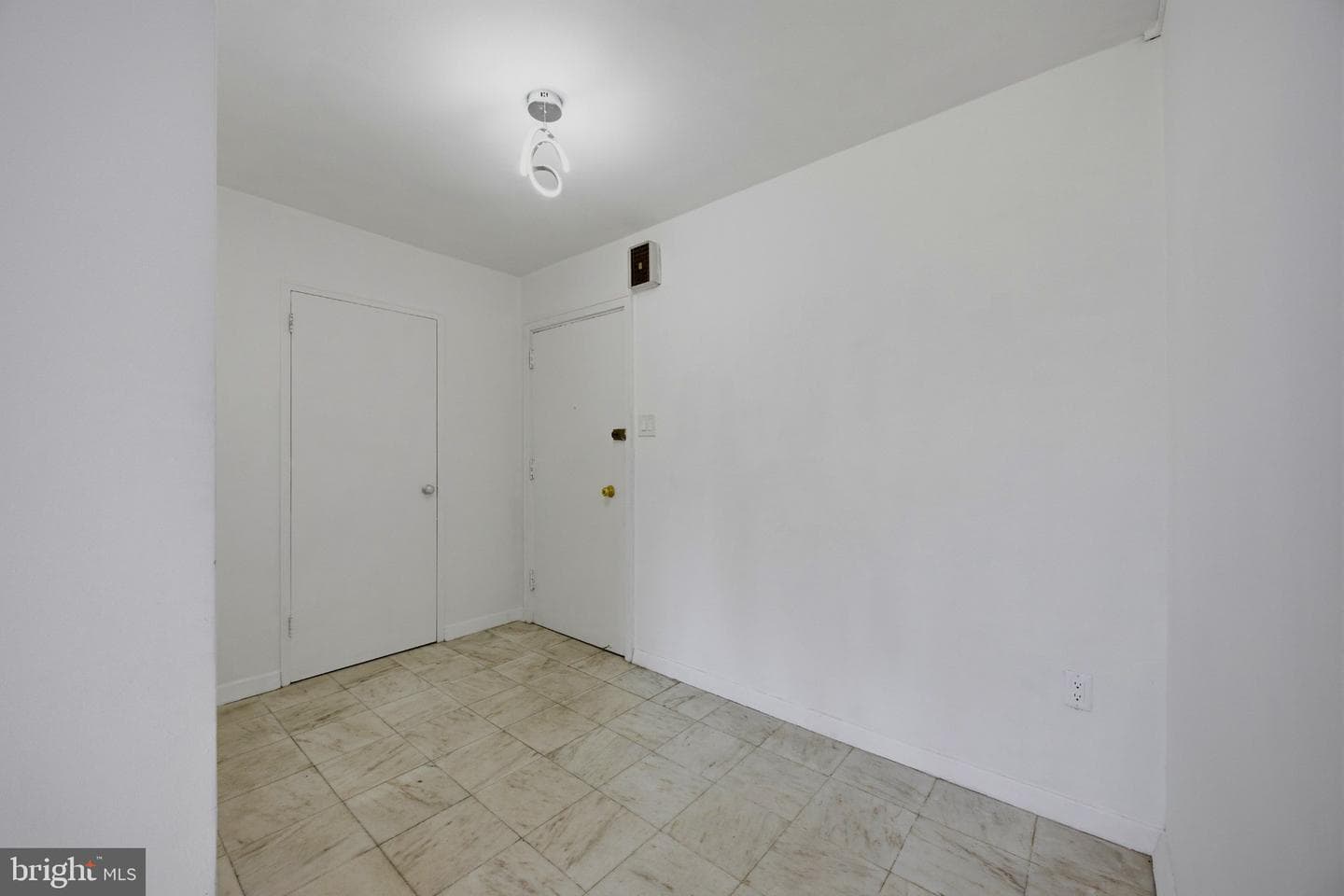 7121 Park Heights Avenue #206 photo 4