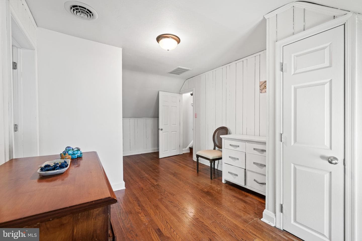 702 W Melrose Avenue photo 38